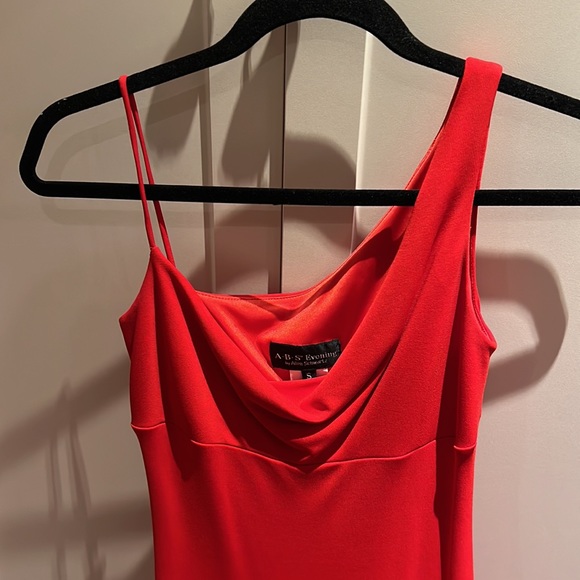 Stunning A.B.S red dress. Perfect condition - Picture 2 of 3